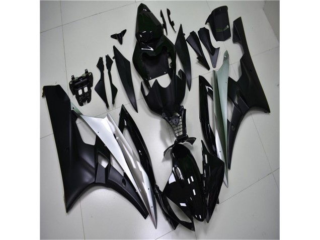 Kit Carénages Complet R6 2006-2007 - Argent Noir Kit Carénages Complet R6 2006-2007 - Argent Noir
